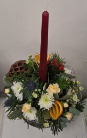 Christmas candle arrangement