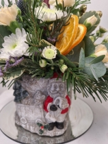 Christmas candle arrangement